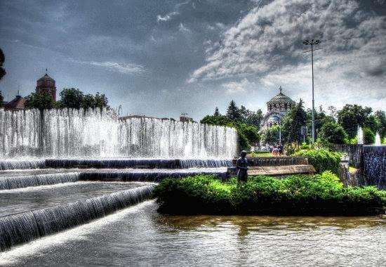 Hotel Cascade Плевна Экстерьер фото